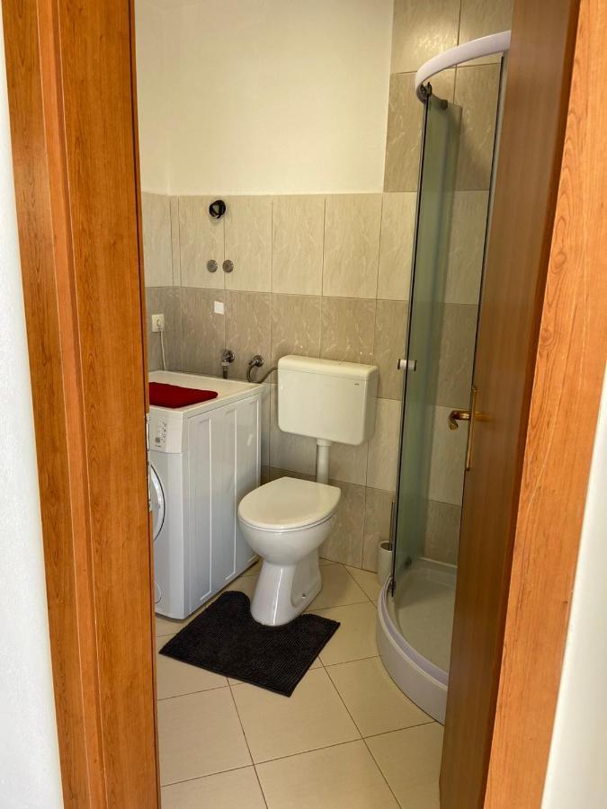Apartman Hana U Blizini Automotodroma Grobnik I Kostrenski Plaza Kostrena Exteriör bild